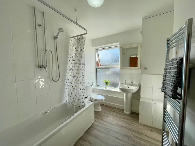 Charming 2 Bed Student House // Aug 2026 - Image 9